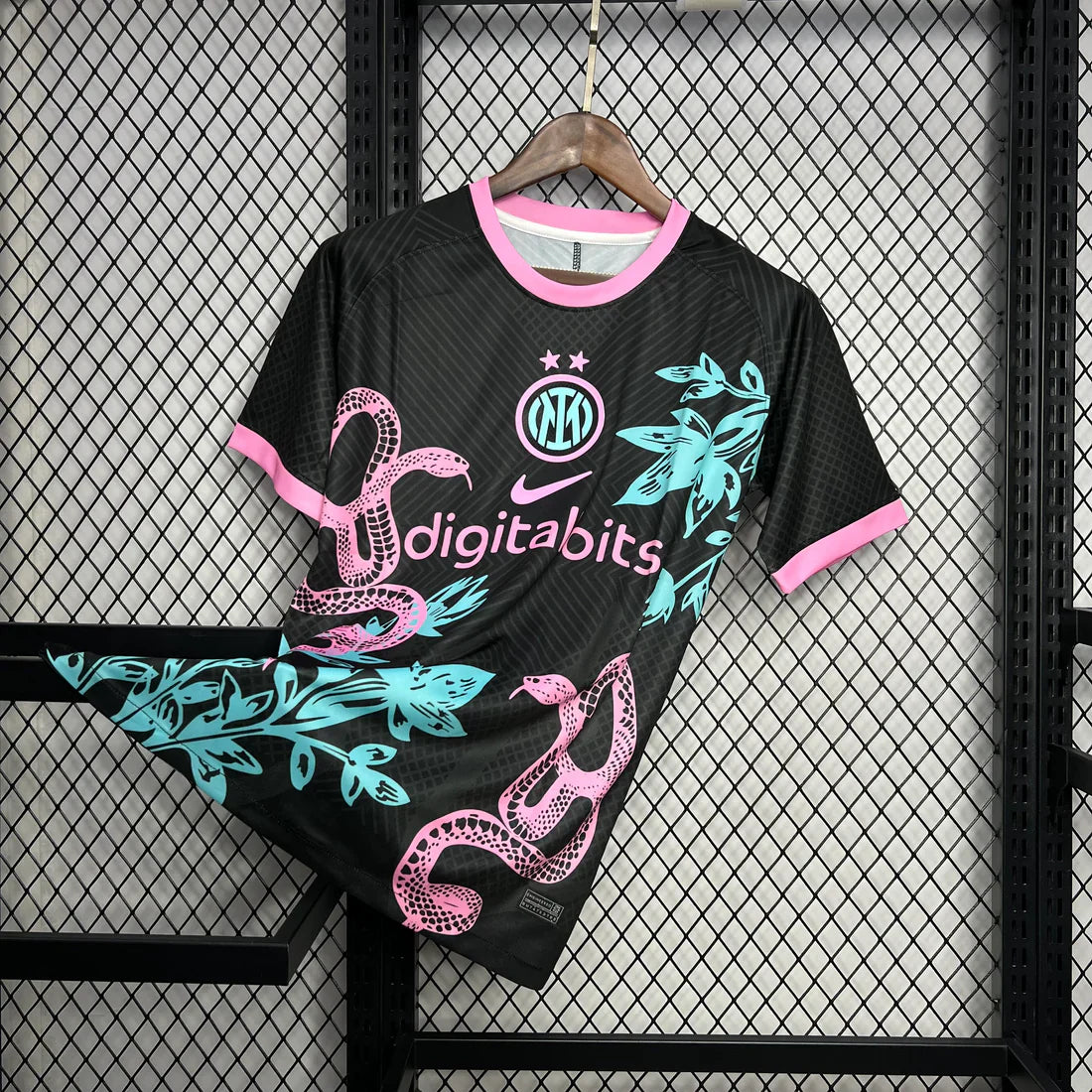MAILLOT INTER MILAN SPECIAL PINK SNAKE 2025/2026