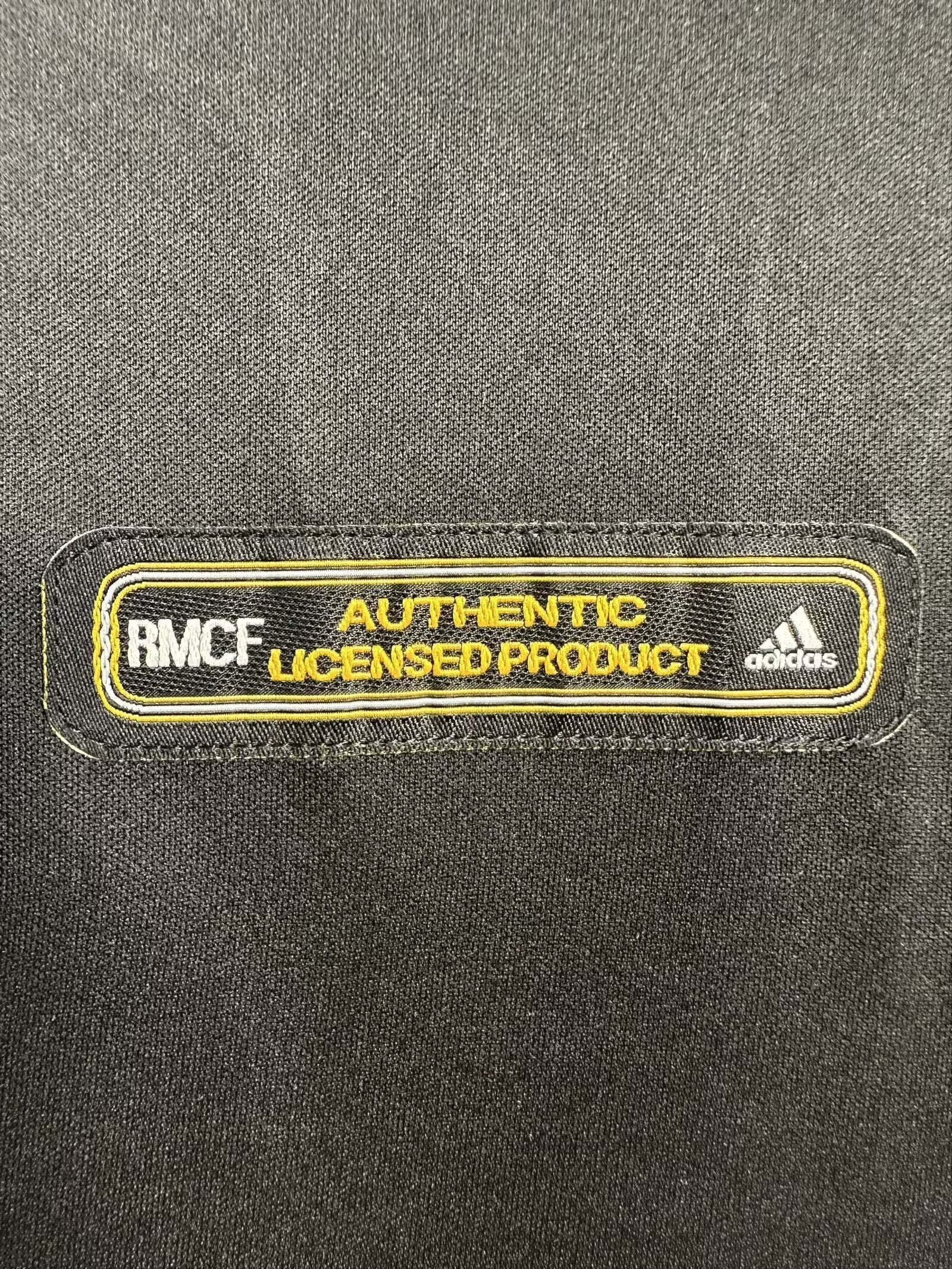 MAILLOT REAL MADRID EXTERIEUR 2001/2002